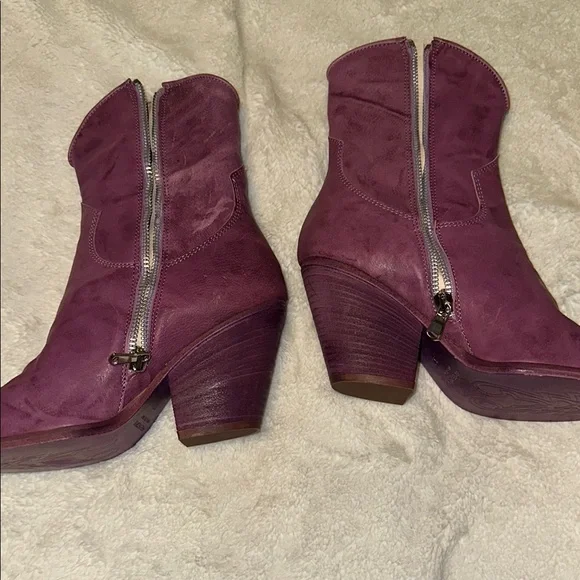 FREE PEOPLE Purple Leather Ankle Boots - Picture 10 of 12